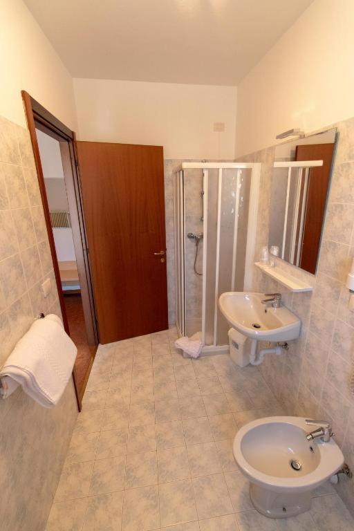 Hotel Del Boschetto Poggiridenti エクステリア 写真