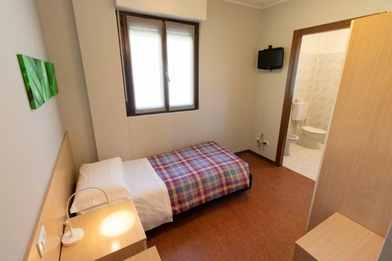 Hotel Del Boschetto Poggiridenti エクステリア 写真
