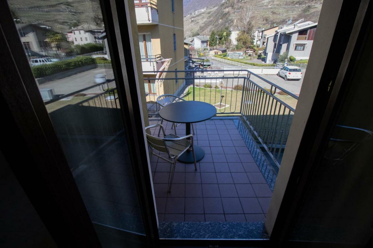 Hotel Del Boschetto Poggiridenti エクステリア 写真