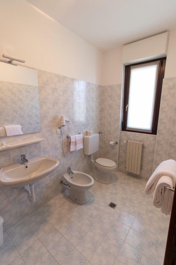 Hotel Del Boschetto Poggiridenti エクステリア 写真